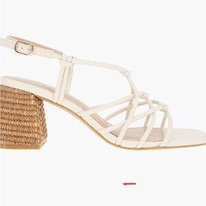 NWT BCBGenergation Dora block heels size 10